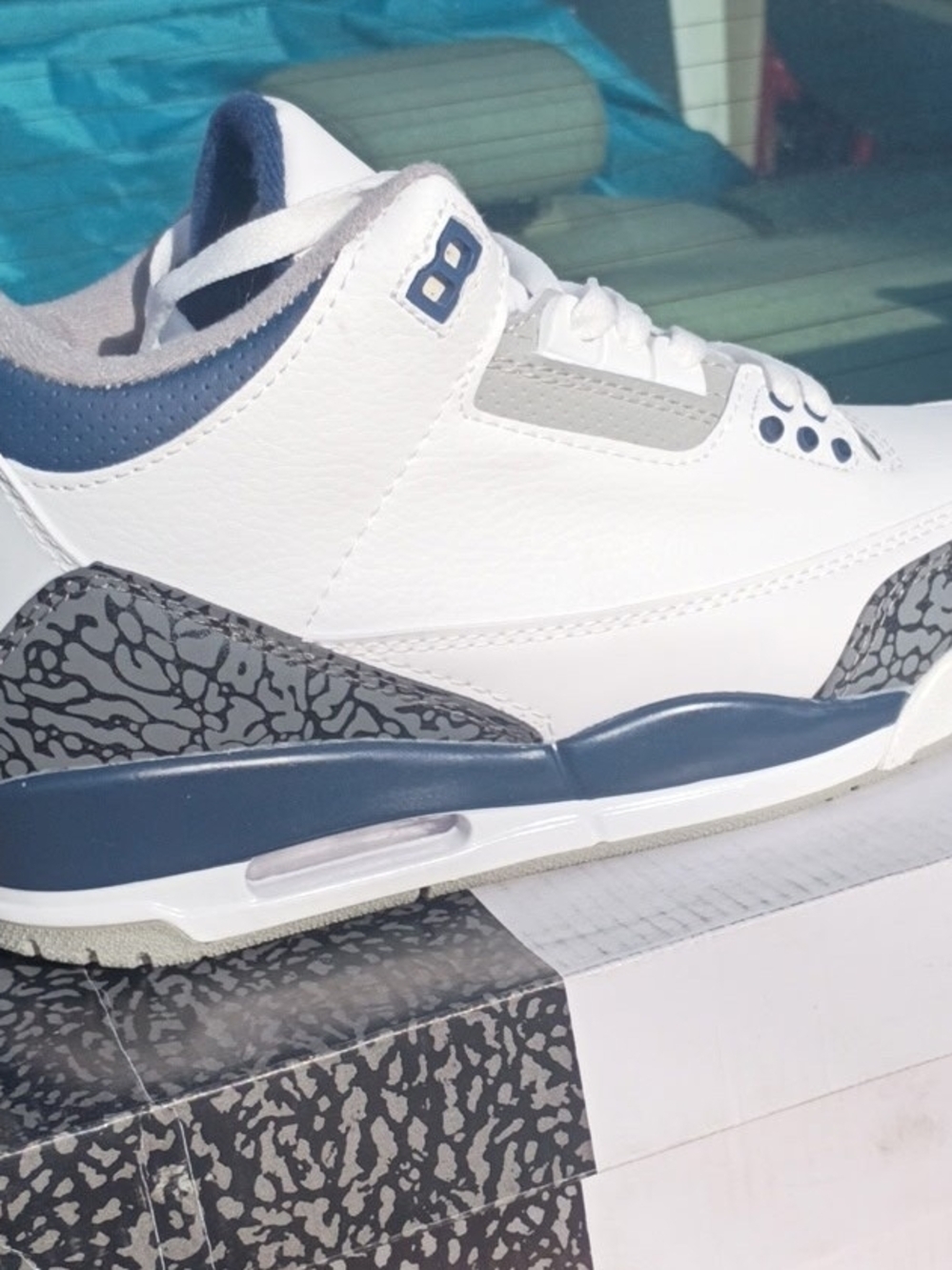 Jordan Men’s White Navy Gray Retro Sneakers